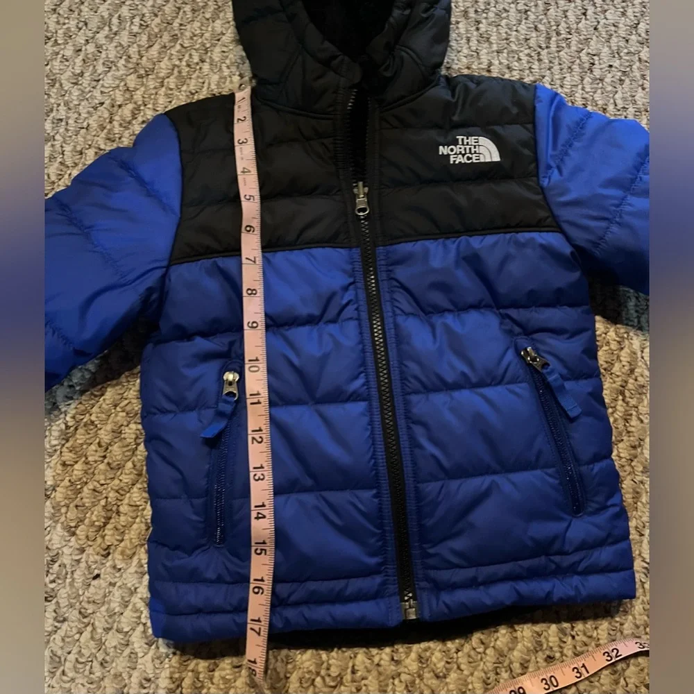 The North Face Youth size XXS Blue and Black Reversible Fleece Puffer Jacket - Picture 7 of 7